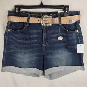 NWT Dollhouse Curvy Denim Women's High Rise Shorts with Tan Belt Sz 13/14